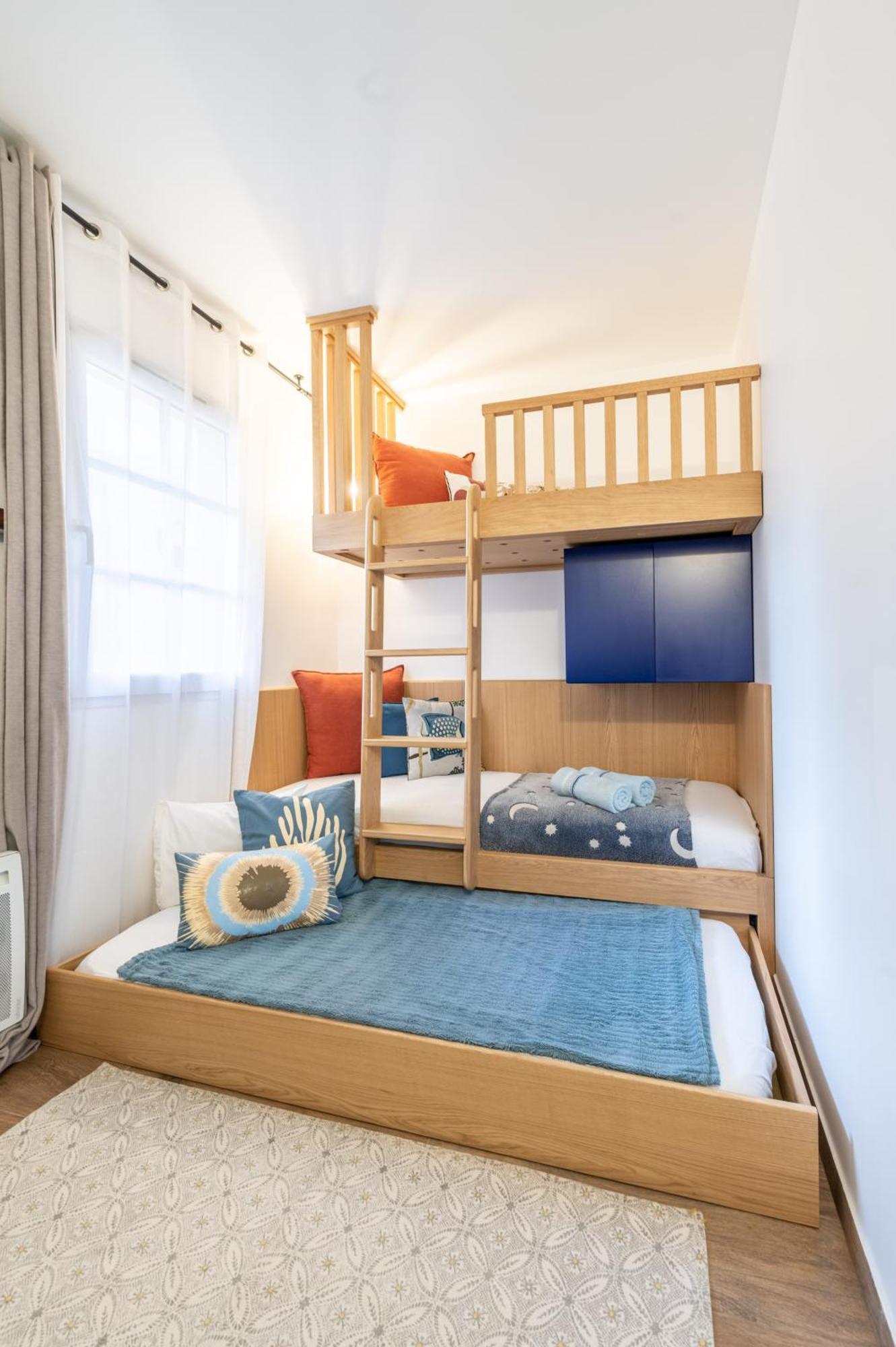 Immodely & La Parade De Disney 세리스 외부 사진